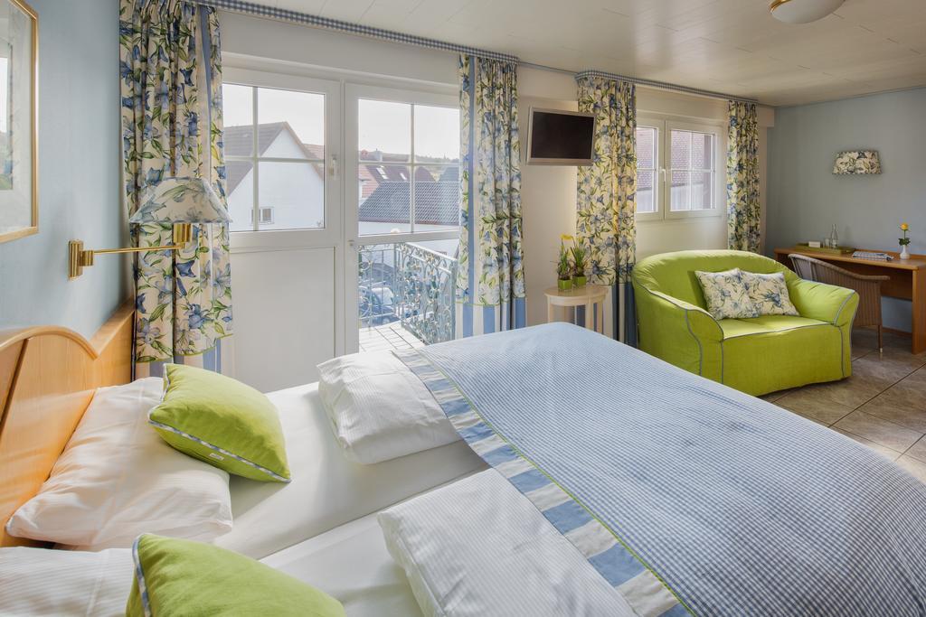 Landhotel Restaurant Zur Krone Gottenheim Quarto foto